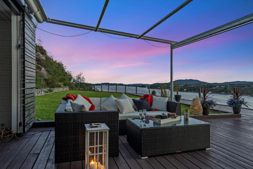 Penthouse Leilighet 200 Kvm Vakker Sjoutsikt. Apartamento Bergen Exterior foto